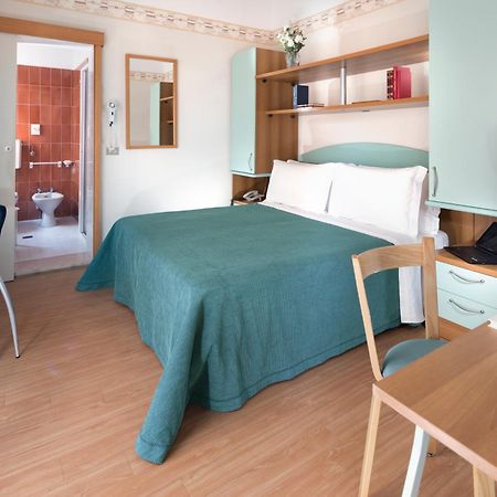 Hotel Sampaoli Bellaria-Igea Marina Buitenkant foto