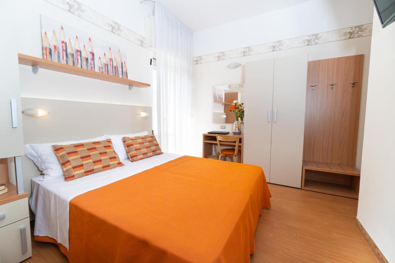 Hotel Sampaoli Bellaria-Igea Marina Buitenkant foto