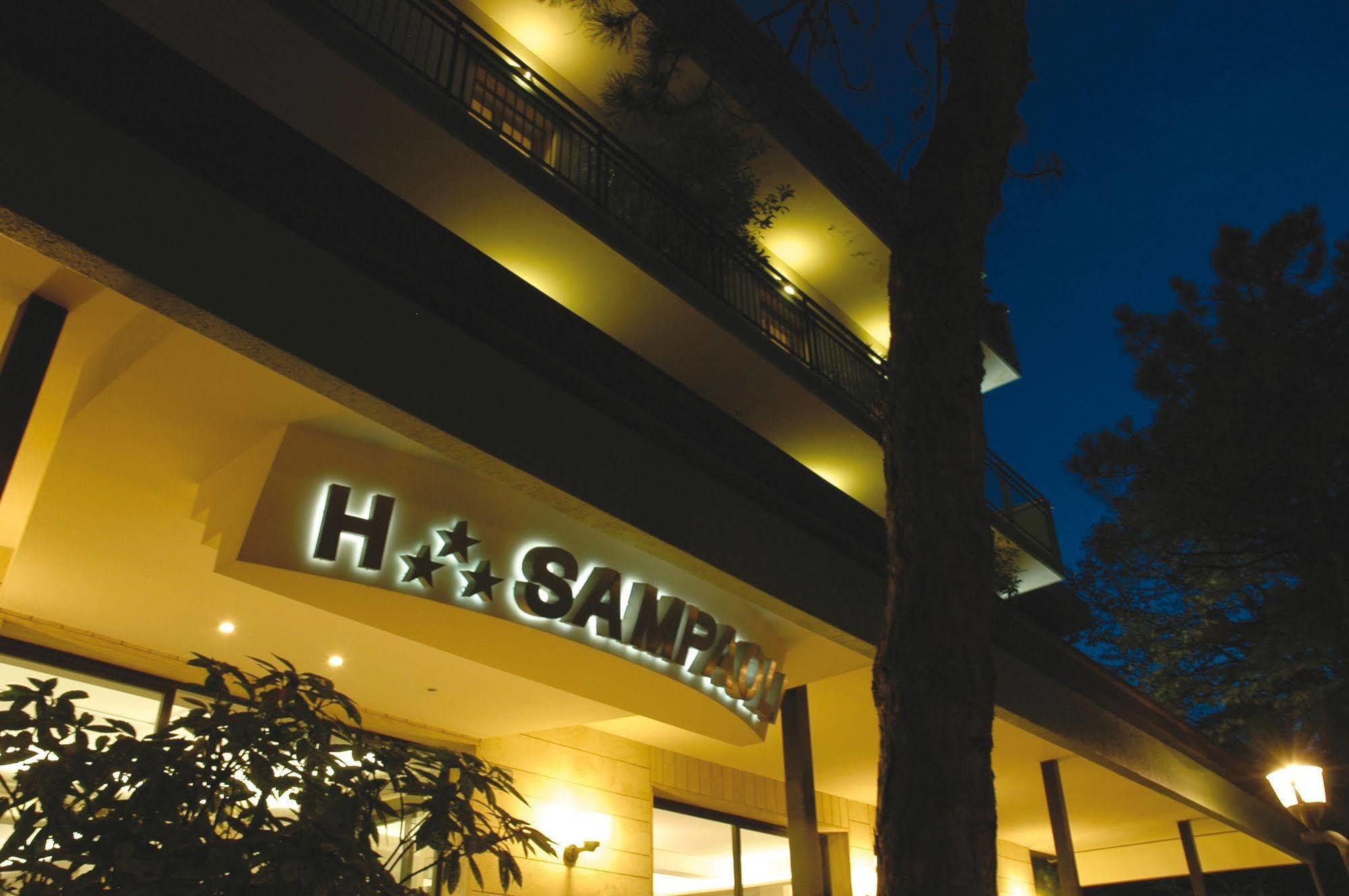 Hotel Sampaoli Bellaria-Igea Marina Buitenkant foto